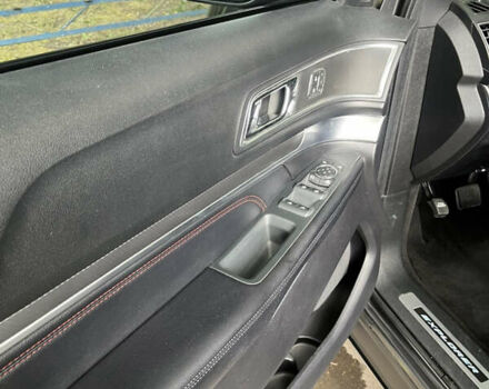 Форд Эксплорер, объемом двигателя 3.5 л и пробегом 180 тыс. км за 22500 $, фото 8 на Automoto.ua