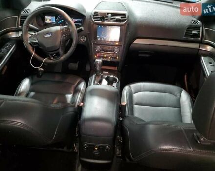 Форд Эксплорер, объемом двигателя 0 л и пробегом 54 тыс. км за 5500 $, фото 7 на Automoto.ua