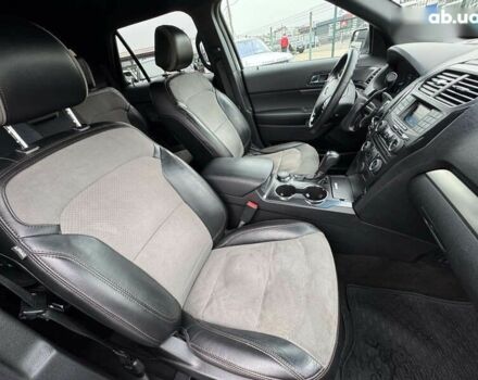 Форд Эксплорер, объемом двигателя 3.7 л и пробегом 272 тыс. км за 17990 $, фото 28 на Automoto.ua