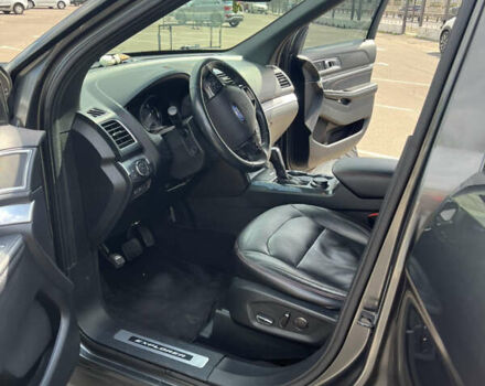 Форд Эксплорер, объемом двигателя 3.5 л и пробегом 180 тыс. км за 22500 $, фото 14 на Automoto.ua