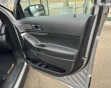 Форд Эксплорер, объемом двигателя 3.7 л и пробегом 272 тыс. км за 17990 $, фото 27 на Automoto.ua