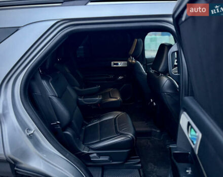 Форд Эксплорер, объемом двигателя 3 л и пробегом 132 тыс. км за 34000 $, фото 25 на Automoto.ua