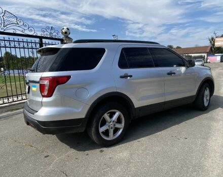 Сірий Форд Експлорер, об'ємом двигуна 3.5 л та пробігом 214 тис. км за 18000 $, фото 4 на Automoto.ua