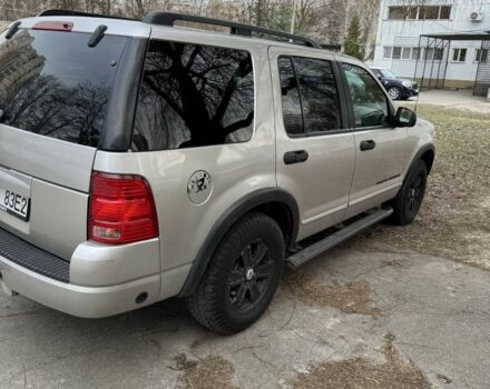 Серый Форд Эксплорер, объемом двигателя 4 л и пробегом 3 тыс. км за 9900 $, фото 4 на Automoto.ua