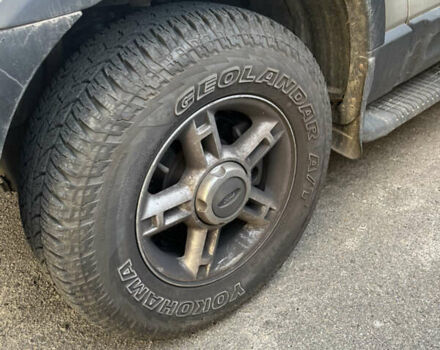 Форд Эксплорер 2003 в Киеве на Automoto.ua Серый Форд Эксплорер, объемом двигателя 4 л и пробегом 220 тыс. км за 13000 $, фото 11 на Automoto.ua