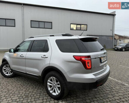 Серый Форд Эксплорер, объемом двигателя 3.5 л и пробегом 200 тыс. км за 12999 $, фото 23 на Automoto.ua