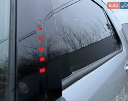 Серый Форд Эксплорер, объемом двигателя 3.5 л и пробегом 200 тыс. км за 12999 $, фото 62 на Automoto.ua