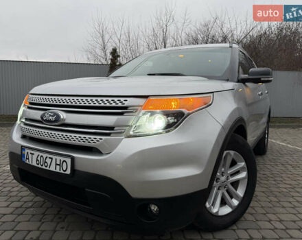 Серый Форд Эксплорер, объемом двигателя 3.5 л и пробегом 200 тыс. км за 12999 $, фото 19 на Automoto.ua