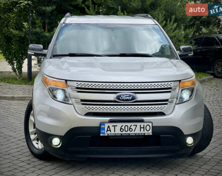 Серый Форд Эксплорер, объемом двигателя 3.5 л и пробегом 219 тыс. км за 15850 $, фото 4 на Automoto.ua