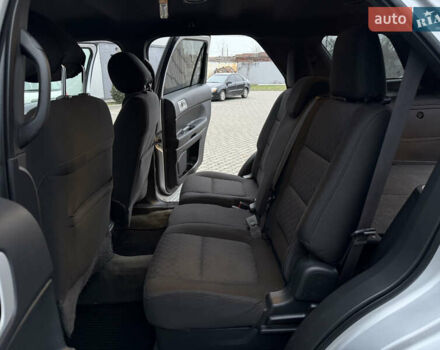 Серый Форд Эксплорер, объемом двигателя 3.5 л и пробегом 200 тыс. км за 12999 $, фото 32 на Automoto.ua