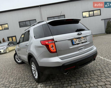 Серый Форд Эксплорер, объемом двигателя 3.5 л и пробегом 200 тыс. км за 12999 $, фото 22 на Automoto.ua