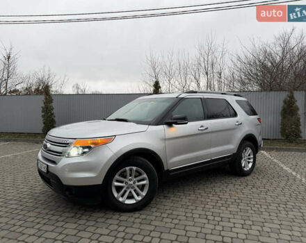 Серый Форд Эксплорер, объемом двигателя 3.5 л и пробегом 200 тыс. км за 12999 $, фото 7 на Automoto.ua