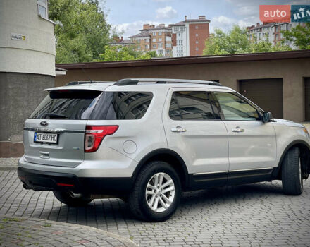 Серый Форд Эксплорер, объемом двигателя 3.5 л и пробегом 219 тыс. км за 15850 $, фото 8 на Automoto.ua