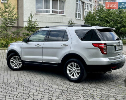 Серый Форд Эксплорер, объемом двигателя 3.5 л и пробегом 219 тыс. км за 15850 $, фото 13 на Automoto.ua