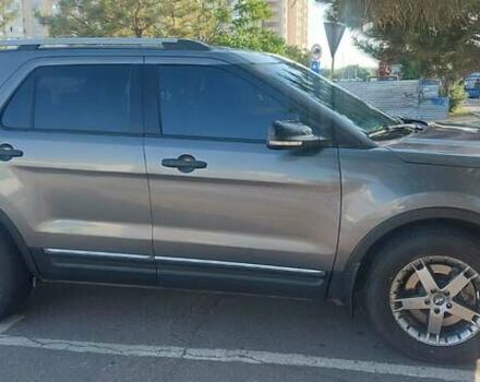 Серый Форд Эксплорер, объемом двигателя 3.5 л и пробегом 213 тыс. км за 14555 $, фото 1 на Automoto.ua