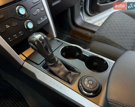 Серый Форд Эксплорер, объемом двигателя 3.5 л и пробегом 200 тыс. км за 12999 $, фото 46 на Automoto.ua