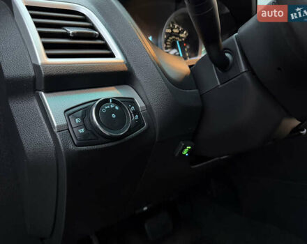 Серый Форд Эксплорер, объемом двигателя 3.5 л и пробегом 200 тыс. км за 12999 $, фото 43 на Automoto.ua