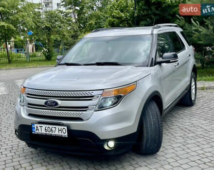 Серый Форд Эксплорер, объемом двигателя 3.5 л и пробегом 219 тыс. км за 15850 $, фото 16 на Automoto.ua