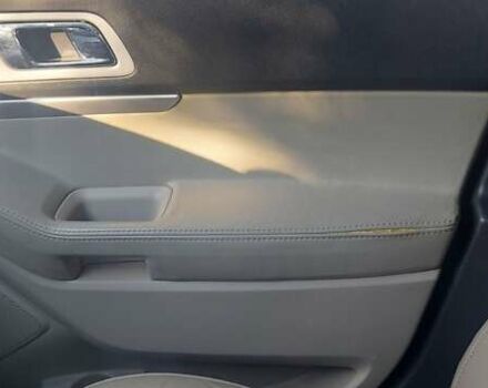 Серый Форд Эксплорер, объемом двигателя 3.5 л и пробегом 213 тыс. км за 14555 $, фото 21 на Automoto.ua