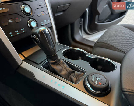 Серый Форд Эксплорер, объемом двигателя 3.5 л и пробегом 200 тыс. км за 12999 $, фото 47 на Automoto.ua