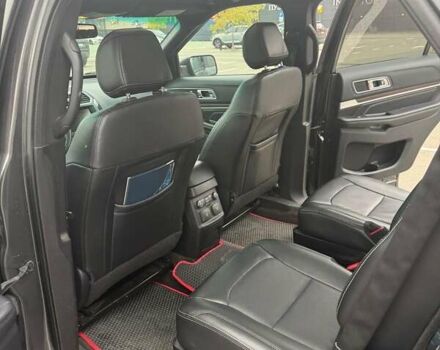 Форд Эксплорер 2015 в Киеве на Automoto.ua Серый Форд Эксплорер, объемом двигателя 3.5 л и пробегом 177 тыс. км за 21000 $, фото 5 на Automoto.ua