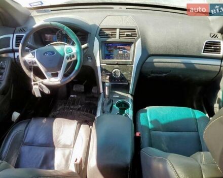 Серый Форд Эксплорер, объемом двигателя 3.5 л и пробегом 137 тыс. км за 3000 $, фото 7 на Automoto.ua