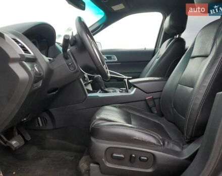 Серый Форд Эксплорер, объемом двигателя 3.5 л и пробегом 97 тыс. км за 2900 $, фото 6 на Automoto.ua