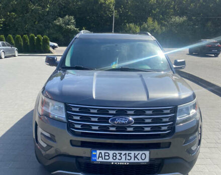 Серый Форд Эксплорер, объемом двигателя 3.5 л и пробегом 289 тыс. км за 15999 $, фото 3 на Automoto.ua