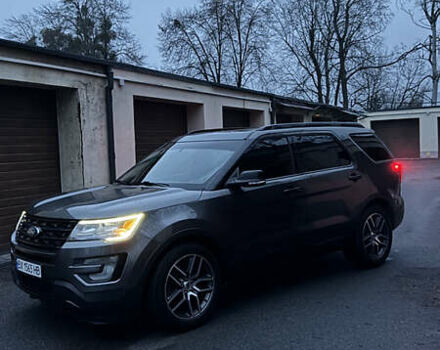 Серый Форд Эксплорер, объемом двигателя 3.5 л и пробегом 180 тыс. км за 17500 $, фото 7 на Automoto.ua