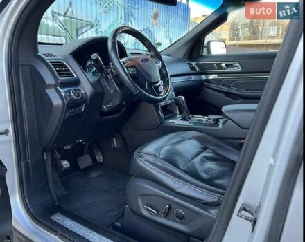 Сірий Форд Експлорер, об'ємом двигуна 3.5 л та пробігом 192 тис. км за 20900 $, фото 29 на Automoto.ua