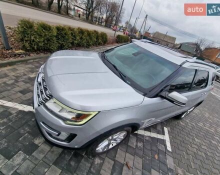 Серый Форд Эксплорер, объемом двигателя 2.26 л и пробегом 235 тыс. км за 14950 $, фото 4 на Automoto.ua