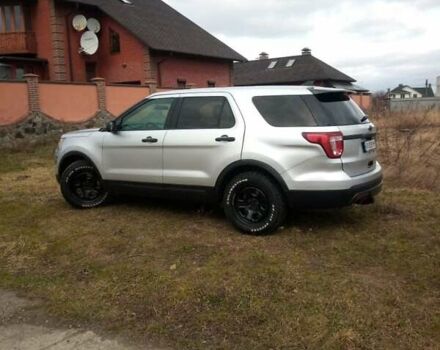 Сірий Форд Експлорер, об'ємом двигуна 3.7 л та пробігом 163 тис. км за 17999 $, фото 5 на Automoto.ua