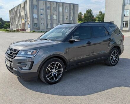 Серый Форд Эксплорер, объемом двигателя 3.5 л и пробегом 184 тыс. км за 18000 $, фото 1 на Automoto.ua