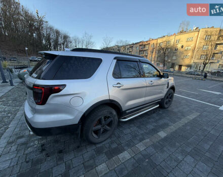 Серый Форд Эксплорер, объемом двигателя 2.26 л и пробегом 180 тыс. км за 18300 $, фото 2 на Automoto.ua