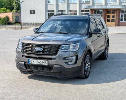 Серый Форд Эксплорер, объемом двигателя 3.5 л и пробегом 184 тыс. км за 18000 $, фото 2 на Automoto.ua