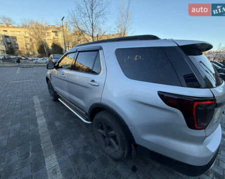 Серый Форд Эксплорер, объемом двигателя 2.26 л и пробегом 180 тыс. км за 18300 $, фото 3 на Automoto.ua