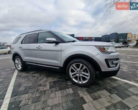 Серый Форд Эксплорер, объемом двигателя 2.26 л и пробегом 235 тыс. км за 14950 $, фото 17 на Automoto.ua