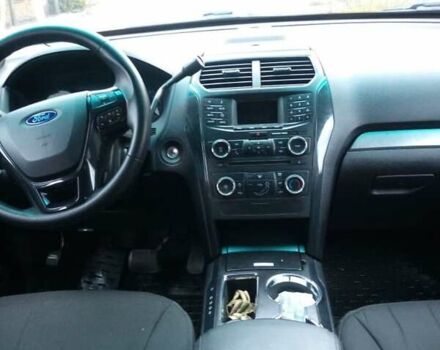 Сірий Форд Експлорер, об'ємом двигуна 3.7 л та пробігом 163 тис. км за 17999 $, фото 16 на Automoto.ua