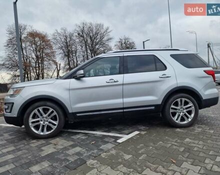 Серый Форд Эксплорер, объемом двигателя 2.26 л и пробегом 235 тыс. км за 14950 $, фото 7 на Automoto.ua