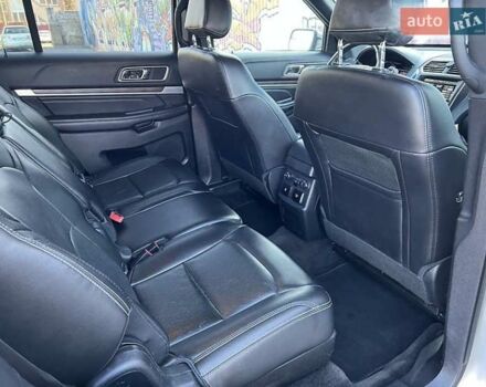 Сірий Форд Експлорер, об'ємом двигуна 3.5 л та пробігом 192 тис. км за 20900 $, фото 60 на Automoto.ua