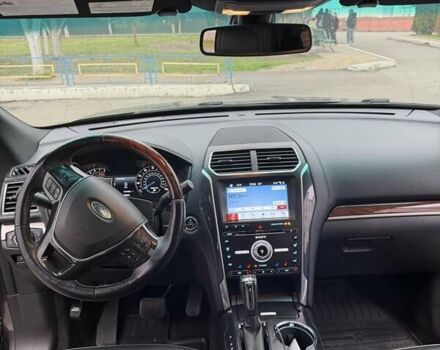 Сірий Форд Експлорер, об'ємом двигуна 3.5 л та пробігом 170 тис. км за 20640 $, фото 17 на Automoto.ua