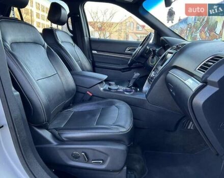 Сірий Форд Експлорер, об'ємом двигуна 3.5 л та пробігом 192 тис. км за 20900 $, фото 33 на Automoto.ua