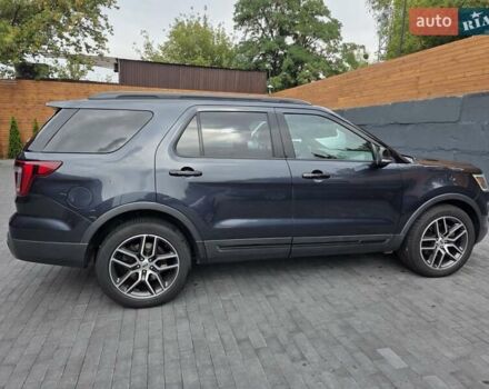 Серый Форд Эксплорер, объемом двигателя 3.5 л и пробегом 263 тыс. км за 16200 $, фото 3 на Automoto.ua