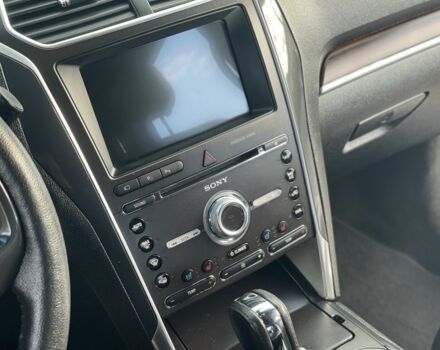 Серый Форд Эксплорер, объемом двигателя 3.5 л и пробегом 178 тыс. км за 19600 $, фото 11 на Automoto.ua