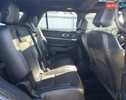 Серый Форд Эксплорер, объемом двигателя 3.5 л и пробегом 154 тыс. км за 3000 $, фото 10 на Automoto.ua