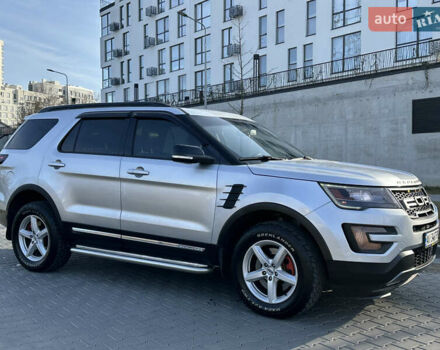 Сірий Форд Експлорер, об'ємом двигуна 2.26 л та пробігом 160 тис. км за 15500 $, фото 18 на Automoto.ua