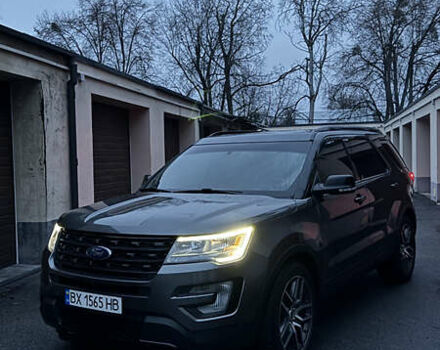 Серый Форд Эксплорер, объемом двигателя 3.5 л и пробегом 180 тыс. км за 17500 $, фото 8 на Automoto.ua