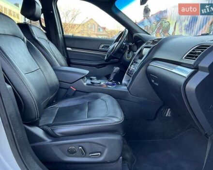 Сірий Форд Експлорер, об'ємом двигуна 3.5 л та пробігом 192 тис. км за 20900 $, фото 32 на Automoto.ua