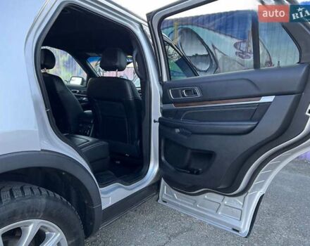 Сірий Форд Експлорер, об'ємом двигуна 3.5 л та пробігом 192 тис. км за 20900 $, фото 54 на Automoto.ua