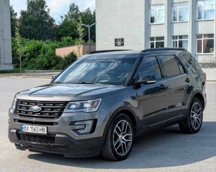 Серый Форд Эксплорер, объемом двигателя 3.5 л и пробегом 184 тыс. км за 18000 $, фото 3 на Automoto.ua